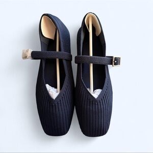 Women’s Navy Mary Jane Shoes